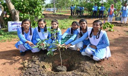 हरित विकास, जल संरक्षण और जनभागीदारी से पर्यावरणीय समृद्धि की ओर बढ़ता छत्तीसगढ़