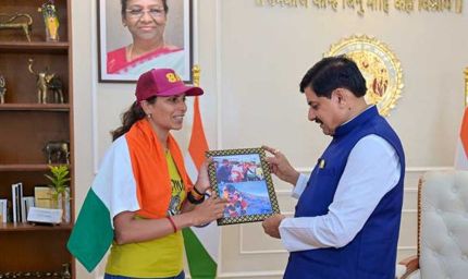 मुख्यमंत्री डॉ. यादव से मिलीं पर्वतारोही  अंजना यादव