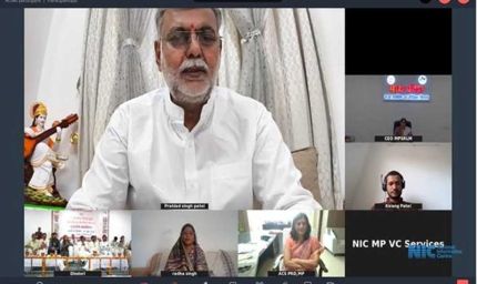गोंड चित्रकला को ई-कॉमर्स प्लेटफॉर्म से मिलेगा वैश्विक मंच : मंत्री  पटेल