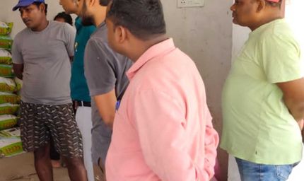 किसान बनकर पहुंचे कृषि अधिकारी, खाद की कालाबाजारी का किया खुलासा