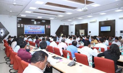 उप मुख्यमंत्री  अरुण साव ने स्वच्छता दीदियों के नियमित स्वास्थ्य जांच और सुरक्षा किट प्रदान करने के दिए निर्देश