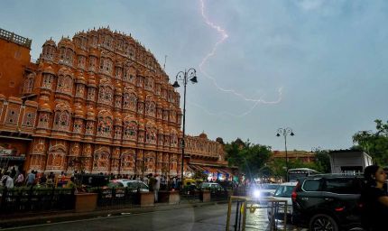 राजस्थान में आज आंधी-बारिश और हीटवेव का डबल अलर्ट