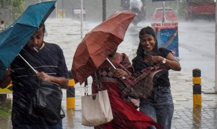मॉनसून की धमाकेदार एंट्री! 12 राज्यों में झमाझम बारिश, यूपी-बिहार को भी जल्द मिलेगी राहत