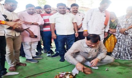 उद्योग मंत्री ने किया 40 लाख रूपए के सड़क डामरीकरण कार्य का शुभारंभ