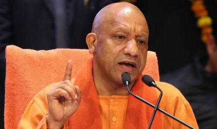 UP की महिलाओं को CM योगी का बड़ा तोहफा, मुफ्त आवास और स्वास्थ्य सुरक्षा योजना का मिलेगा लाभ