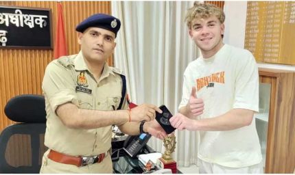 ऑस्ट्रेलियाई इन्फ्लुएंसर हुआ 'सीएम योगी की पुलिस' का मुरीद