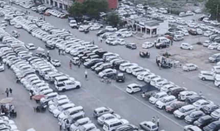 अब रोबोट करेगा आपकी कार पार्क! चंडीगढ़ के हाईटेक सिस्टम का जायजा लेने पहुंचे दिल्ली मेयर