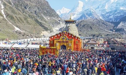 केदारनाथ में उमड़ा आस्था का सैलाब, 12 लाख श्रद्धालुओं ने किए बाबा केदार के दर्शन