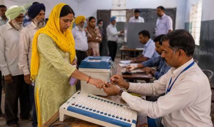 EVM खराबी से रुका चुनावी फैसला, गुरदासपुर के दो बूथों पर कल होगा पुनर्मतदान