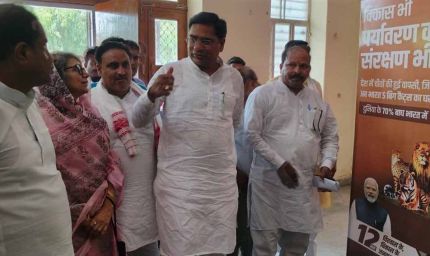 अलवर में विकास प्रदर्शनी का अवलोकन, मंत्री किरोड़ी लाल मीना ने गिनाईं उपलब्धियां