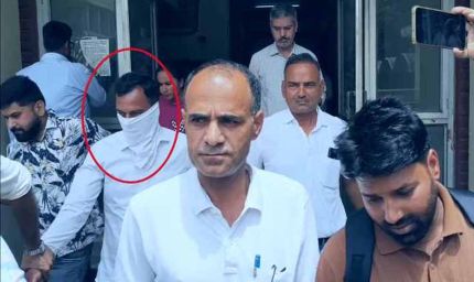 करनाल में रिश्वतखोर बाबू गिरफ्तार, लाइसेंस बनवाने के बदले मांग रहा था घूस