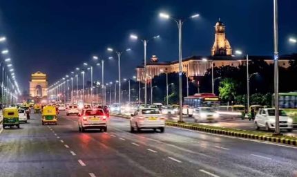दिल्ली की सड़कों पर लगेंगी संगीतमय स्मार्ट स्ट्रीट लाइट्स, सरकार ने EMI मॉडल को दी मंजूरी