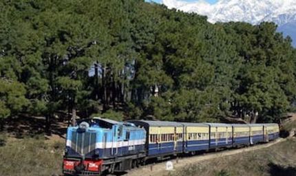 पठानकोट नैरोगेज रूट पर हर शुक्रवार नहीं चलेंगी ट्रेनें, रेलवे के फैसले से यात्रियों में नाराजगी