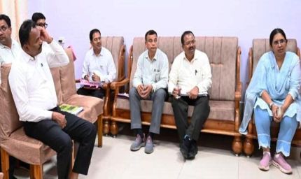 लोक निर्माण विभाग के सचिव ने निर्माणाधीन एवं प्रस्तावित कार्यों की समीक्षा की