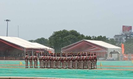 बिहार गृह रक्षा वाहिनी के 5,000 नए जवानों का पारण परेड, मुख्यमंत्री सम्राट चौधरी ने दी बधाई