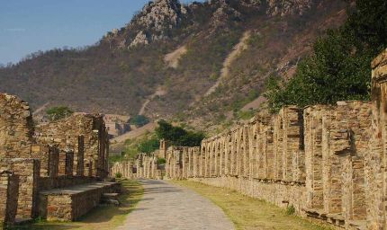 भानगढ़ किला: राजस्थान का रहस्यमयी और भारत की सबसे भूतिया जगहों में से एक