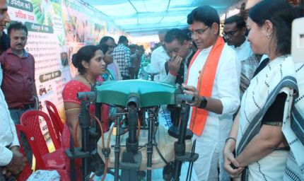 सारंगढ़ की सुनीता पटेल ऐसे बनीं 'लखपति ड्रोन दीदी'