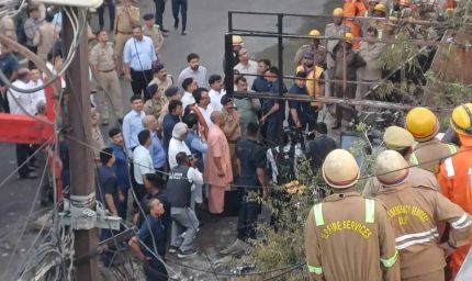 लखनऊ अग्निकांड पर सख्त हुए CM योगी, अफसरों की लगाई क्लास; लापरवाही पर होगा बड़ा एक्शन!