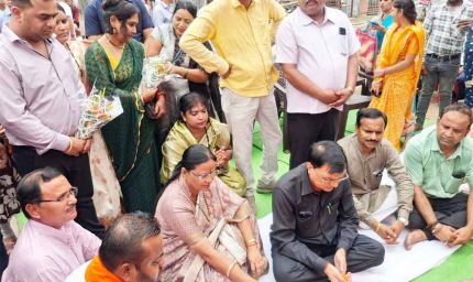 उद्योग मंत्री लखनलाल देवांगन ने सड़क डामरीकरण का कार्य प्रारंभ कराया