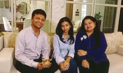 रीचेकिंग के बाद बदली किस्मत! 500 में 500 अंक लाकर रांची की अवनी केजरीवाल बनीं CBSE टॉपर