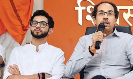 आदित्य के लिए ‘कुर्बानी’ देने वाला नेता भी बागी, उद्धव ठाकरे के सामने गहराया अस्तित्व का संकट