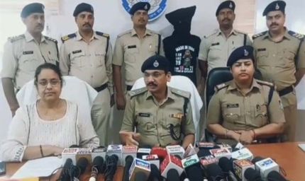 जीआरपी जबलपुर ने त्वरित कार्रवाई कर ट्रेन में चोरी गए आभूषण एवं सामान को मात्र दो घंटे में किया बरामद