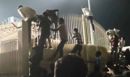 रांची में JSCA स्टेडियम के एक ही गेट खुलने से मची भगदड़, व्यवस्था पर उठे सवाल