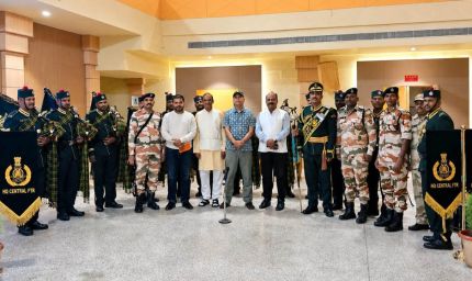 मेधावी प्रतिभाओं का अभिनंदन : शिक्षा, संस्कार और चेतना के संगम का बना प्रेरक आयोजन
