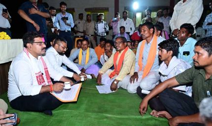 किसकोड़ो, जहां कभी लगती थी नक्सलियों की चौपाल, वहीं उप मुख्यमंत्रीशर्मा ने लगाई जनचौपाल