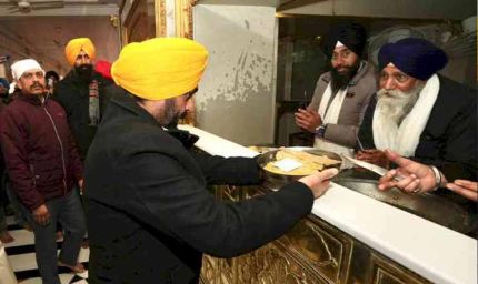 अकाल तख्त साहिब में पेशी से पहले CM मान और मनीष सिसोदिया की अहम बैठक, बनी रणनीति