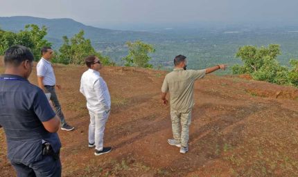 छत्तीसगढ़ पर्यटन मंडल के प्रबंध संचालक  विवेक आचार्य और अध्यक्ष  नीलू शर्मा ने प्रमुख पर्यटन स्थल राजमेरगढ़ का किया दौरा