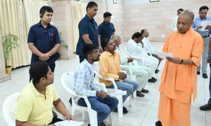 हर जरूरतमंद के इलाज की व्यवस्था करा रही सरकारः मुख्यमंत्री