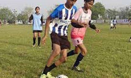 बहादुरगढ़ फुटबॉल लीग में 35 टीमों के 320 खिलाड़ियों ने दिखाया शानदार दमखम
