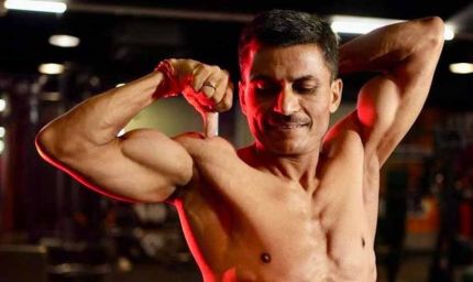 45 की उम्र में IAS अवनीश शरण की फिटनेस जर्नी बनी मिसाल, खुद शेयर किया ट्रांसफॉर्मेशन