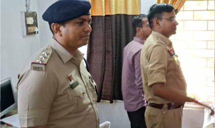 कोचिंग सेंटरों में पुलिस की दबिश, फायर सेफ्टी और सुरक्षा मानकों की हुई सघन जांच