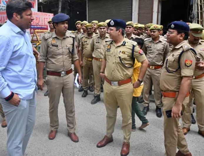 गाजियाबाद में ‘ऑपरेशन क्लीन स्वीप’ का बड़ा असर, 3 अवैध मदरसे सील; 80 हिस्ट्रीशीटर थानों पहुंचे