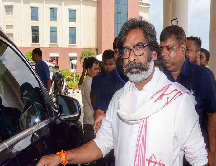 जमीन घोटाला मामले में 8 जून को अहम सुनवाई, हेमंत सोरेन की डिस्चार्ज याचिका पर ED कोर्ट सुनाएगा फैसला