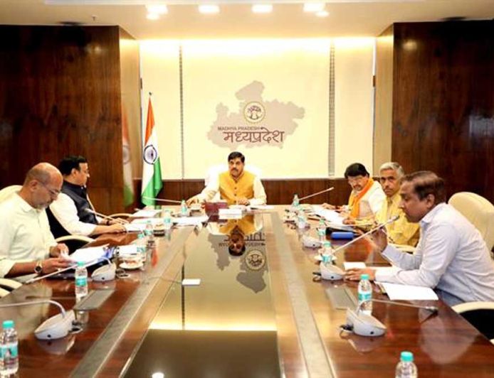 मेट्रो रेल यात्रियों की संख्या बढ़ाने के लिए पर्यटन विभाग का लें सहयोग : मुख्यमंत्री डॉ. यादव