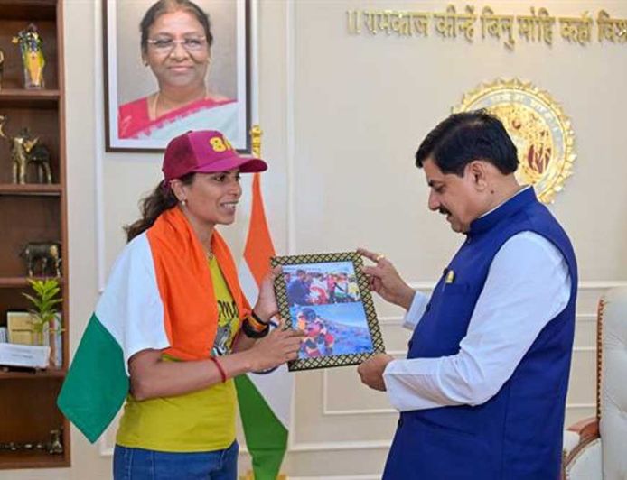 मुख्यमंत्री डॉ. यादव से मिलीं पर्वतारोही  अंजना यादव
