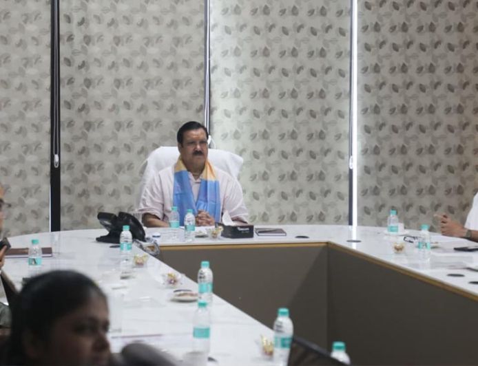 मंत्री टेटवाल ने वर्ल्ड स्किल्स फाइनलिस्ट् अजय अहिरवार से किया वर्चुअल संवाद