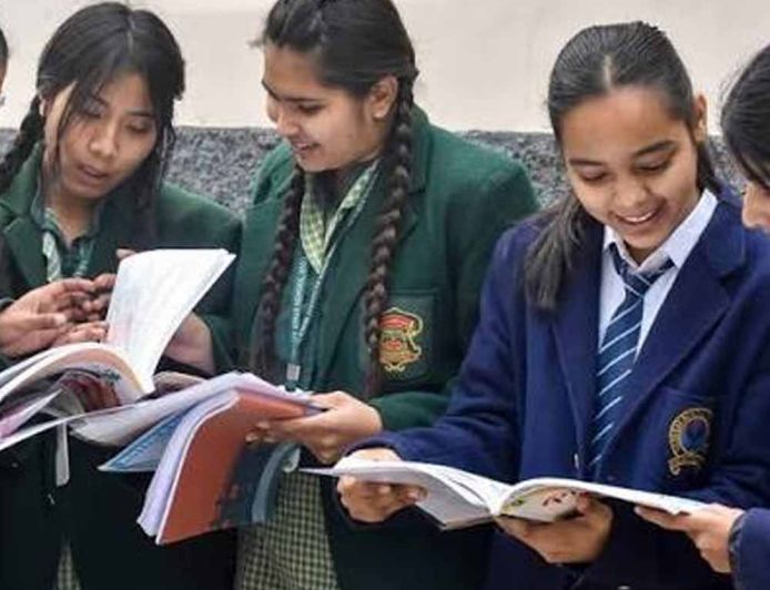 CBSE की सफाई: ‘Roll Number Not Found’ से न घबराएं, सिर्फ आवेदन करने वाले ही देख पाएंगे कॉपी