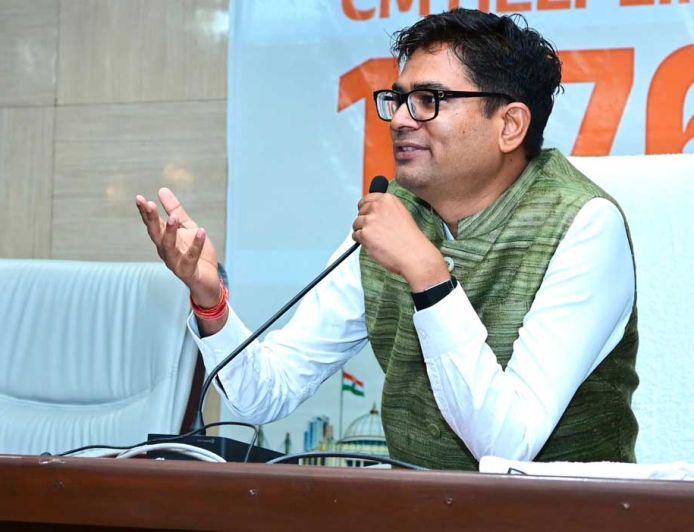 आवास एवं पर्यावरण मंत्री  ओपी चौधरी ने विभिन्न आवासीय कॉलोनियों के प्रतिनिधियों के साथ की बैठक