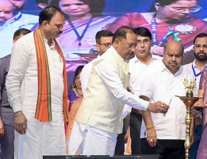 ढाई वर्षों में प्रदेश के स्वास्थ्य सेवाओं में हुए व्यापक विस्तार से स्वास्थ्य सेवाएं हुई सुदृढ़ : मुख्यमंत्री  साय