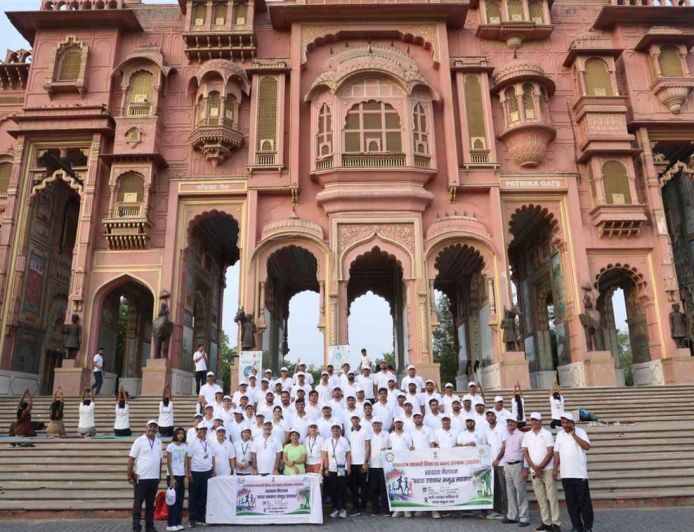 ‘स्वच्छ सहकार, समृद्ध सहकार’ थीम पर निकली स्वच्छता मैराथन