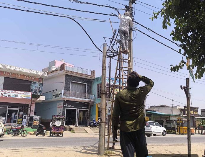पंजाब में उमस से बेहाल लोग, कूलर और पंखे भी नहीं दे रहे राहत
