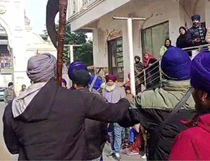 लुधियाना में सिख धर्म पर टिप्पणी के विरोध में निहंग सिंहों का चक्काजाम, यातायात हुआ प्रभावित