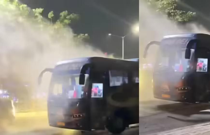IPL फाइनल हारने के बाद गुजरात टाइटन्स के साथ बड़ा हादसा, बीच सड़क धू-धू कर जली टीम बस