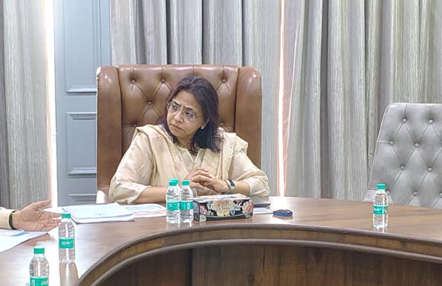 अपर मुख्य सचिव ऋचा शर्मा ने पंचायत एवं ग्रामीण विकास विभाग के कार्यों की समीक्षा की