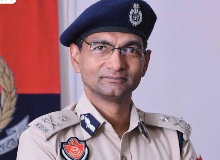 ADGP कौस्तुभ शर्मा का थाने में औचक निरीक्षण, संदिग्ध गतिविधियों पर कड़ी निगरानी के निर्देश