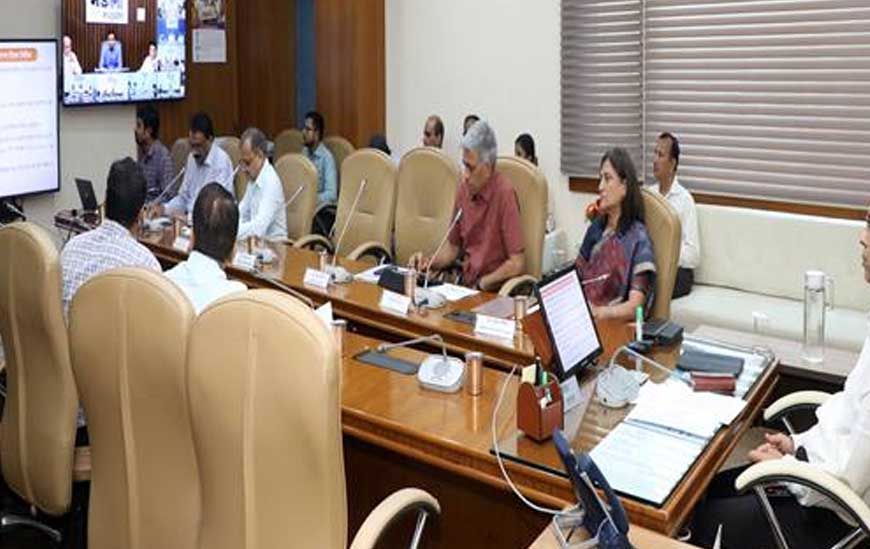 जनकल्याण अभियान में पात्र हितग्राहियों को विभिन्न योजनाओं का लाभ देना करें सुनिश्चित : मुख्य सचिव जैन